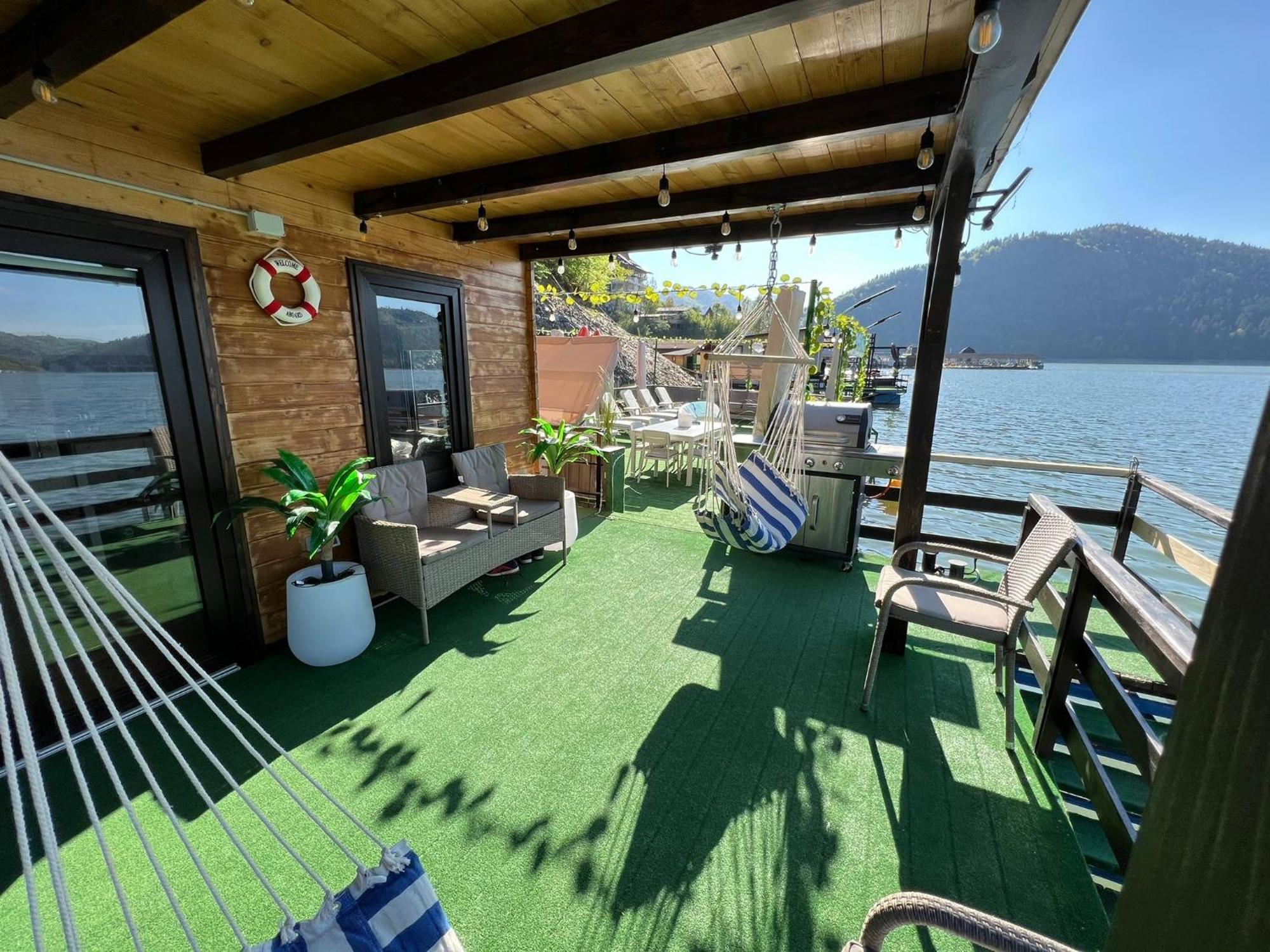 Holiday Bicaz Bungalows On The Lake Exterior foto